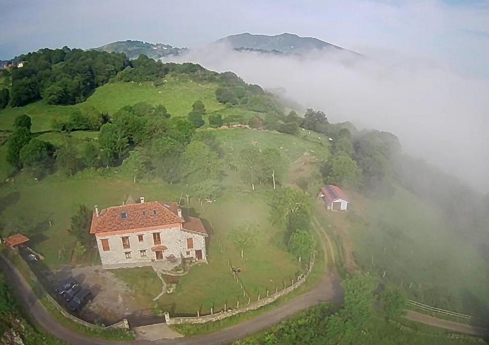 El Conventu del Asturcon Lago (Asturias) Exterior foto